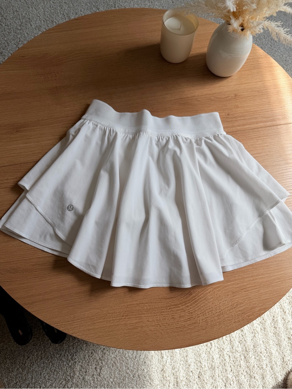 Lululemon Court Rival Skirt, Size 4, White, high rise